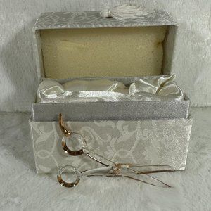 About Face Designs 1999-2009  Glass Scissors beautician Hair Stylist